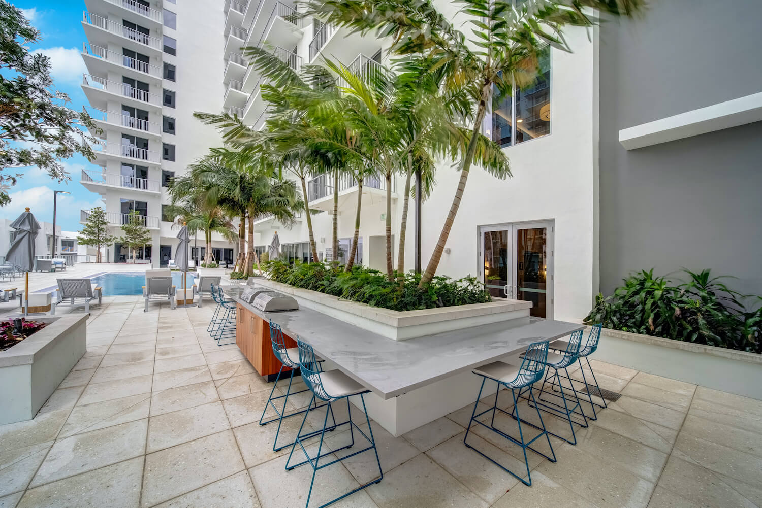 Take a Tour of Miami Senior Living Community Mirabelle